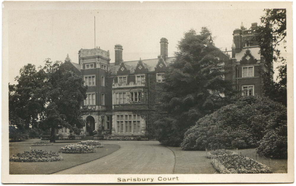 Sarisbury Court